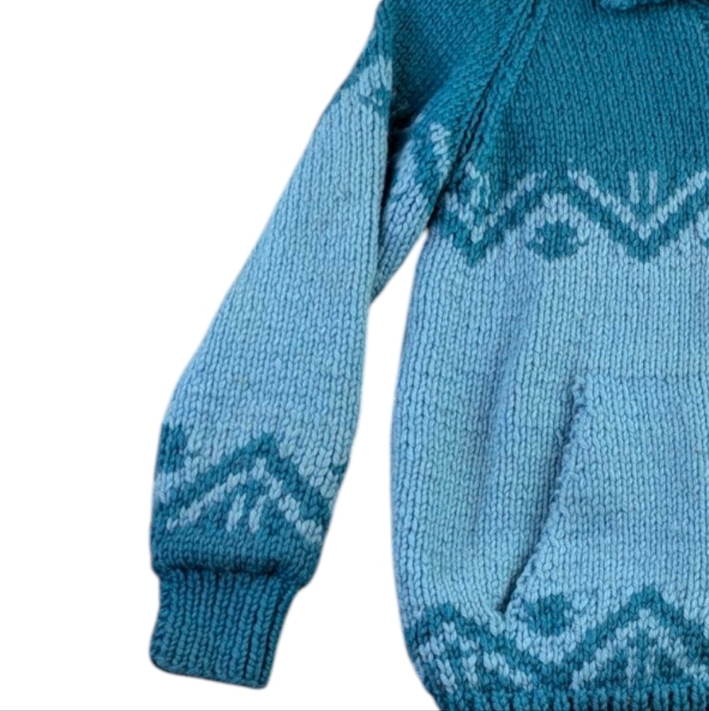 Women's Blue Patterned Cardigan Sweater - Picture 9 of 12